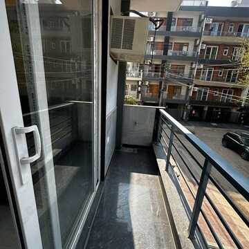 Balcony in 1 BHK Builder Floor at Sector 45 – for Rent