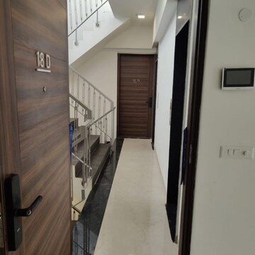 Building Lobby in 3 BHK Apartment at Smart World Orchard, Sector 61 – for Sale