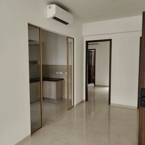 Room in 3 BHK Apartment at Smart World Orchard, Sector 61 – for Sale