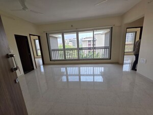 Living Room in 2.5 BHK Apartment at Sidhivinayak Flora, Chembur – for Sale