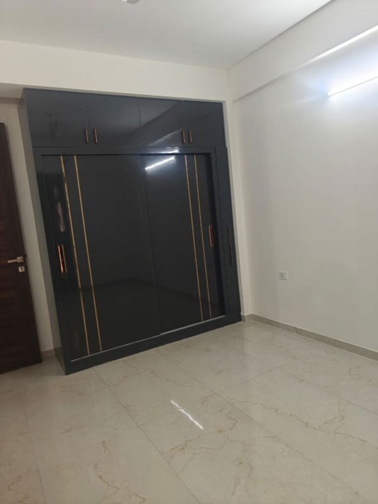 Room, smart-world-gems 2 Bedroom 1105 Sq.Ft. Apartment In Sector 89 Gurgaon 10028644