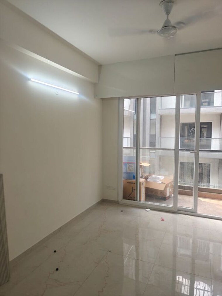 Room, smart-world-gems 2 Bedroom 1105 Sq.Ft. Apartment In Sector 89 Gurgaon 10028644