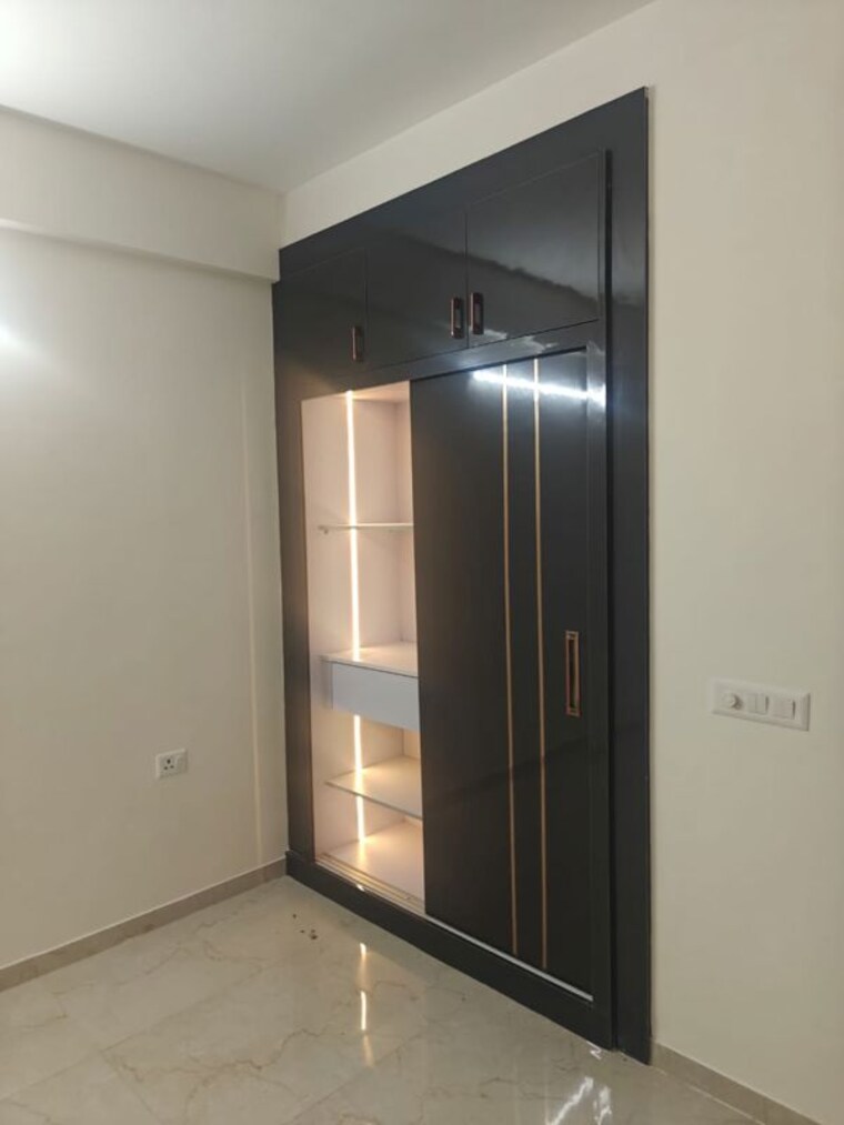 Room, smart-world-gems 2 Bedroom 1105 Sq.Ft. Apartment In Sector 89 Gurgaon 10028644