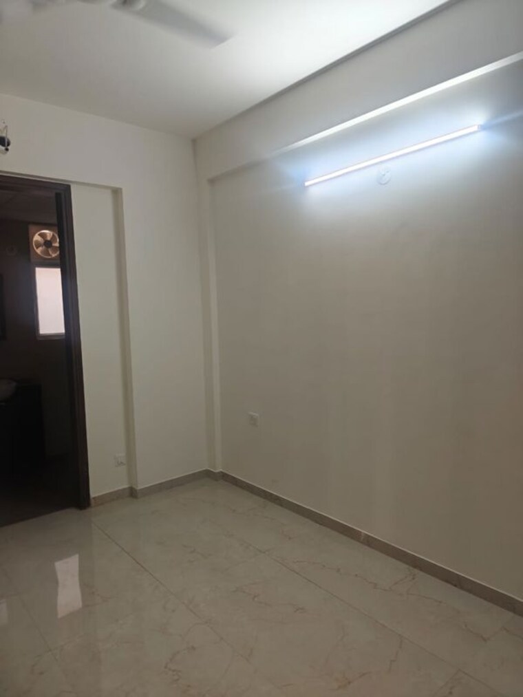 Room, smart-world-gems 2 Bedroom 1105 Sq.Ft. Apartment In Sector 89 Gurgaon 10028644