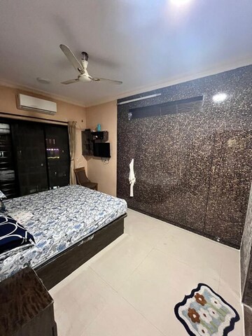 Bedroom in 1 BHK Apartment at Jyoti Complex, Goregaon East – for Rent