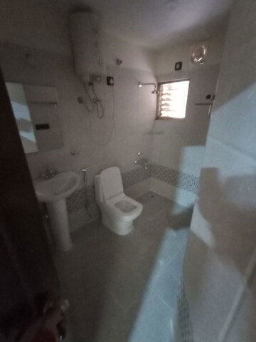 Bathroom in 3 BHK Apartment at Golden Orchid Ashok Nagar, Ashok Nagar – for Rent