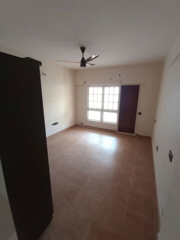 Room in 3 BHK Apartment at Golden Orchid Ashok Nagar, Ashok Nagar – for Rent
