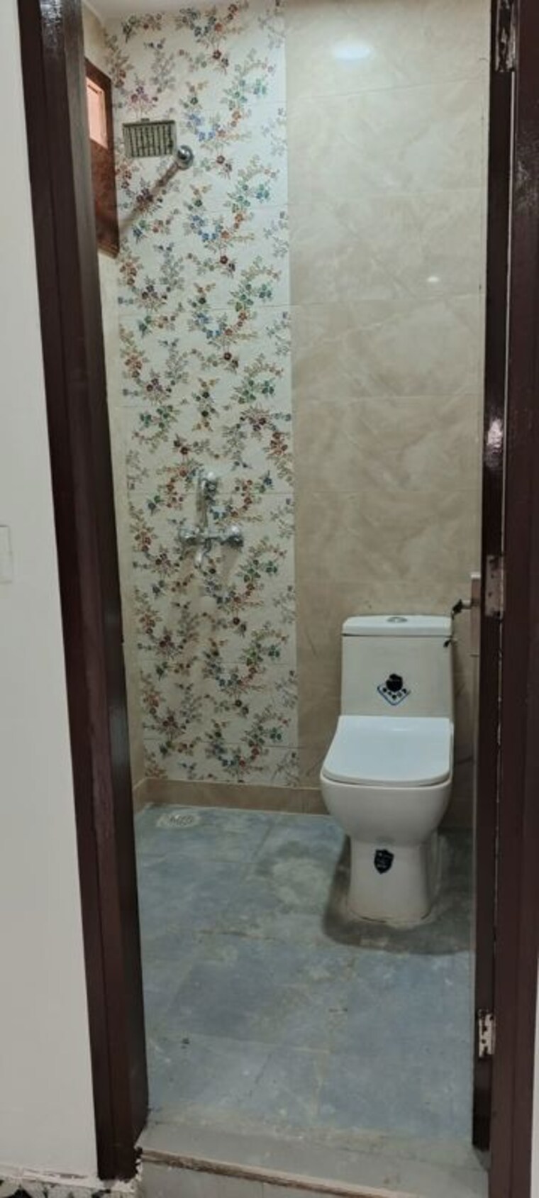 Bathroom, mehrauli 2 Bedroom 80 Sq.Yd. Builder Floor In Mehrauli Delhi 10028677