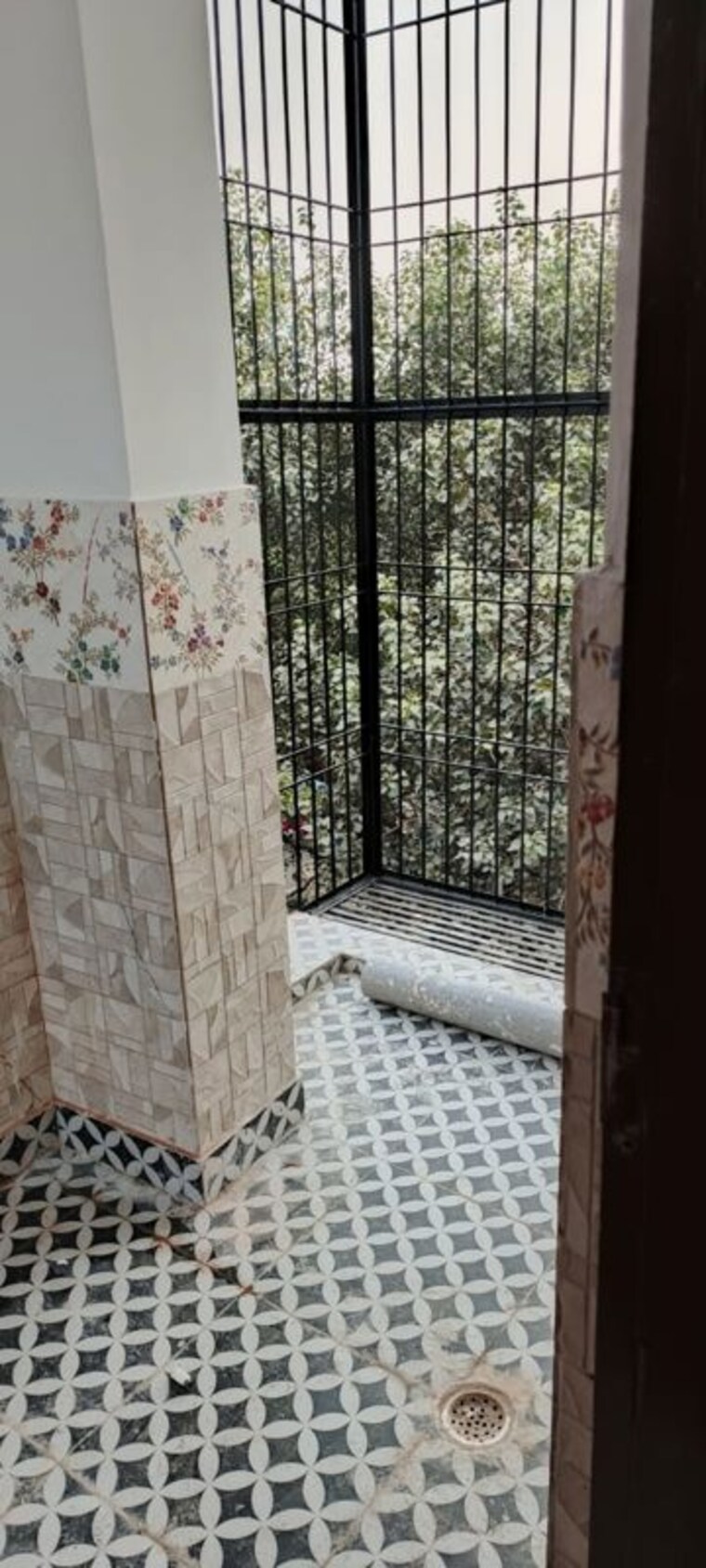 Balcony, mehrauli 2 Bedroom 80 Sq.Yd. Builder Floor In Mehrauli Delhi 10028677