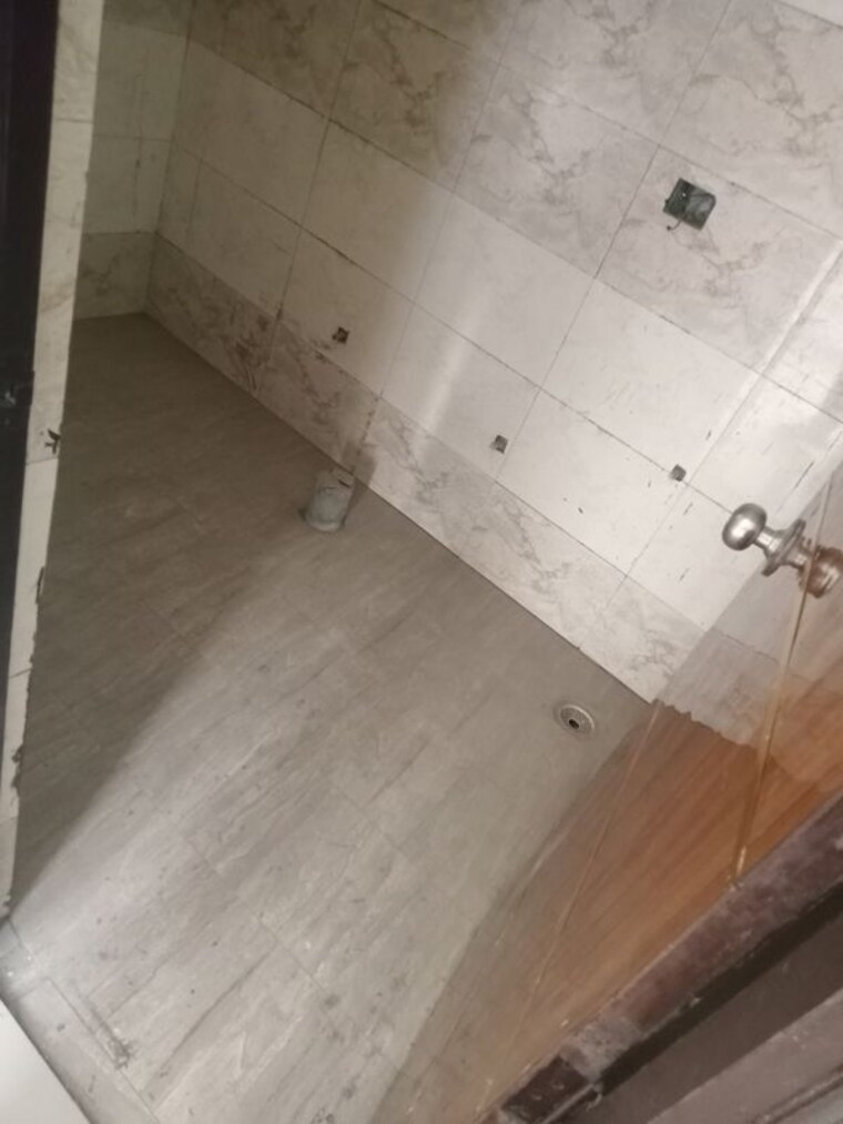 Bathroom, charms-castle-phase-ii 3 Bedroom 1330 Sq.Ft. Apartment In Raj Nagar Extension Ghaziabad 10028682