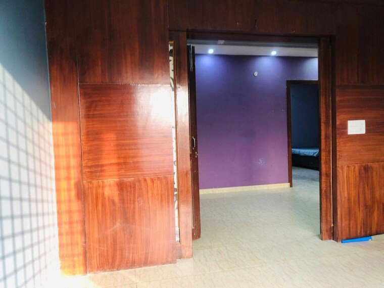 Room, sector 23 3 Bedroom 1800 Sq.Ft. Villa In Sector 23 Gurgaon 10028698