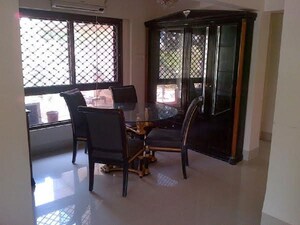 Living Room in 3 BHK Apartment at Bandra West – for Rent