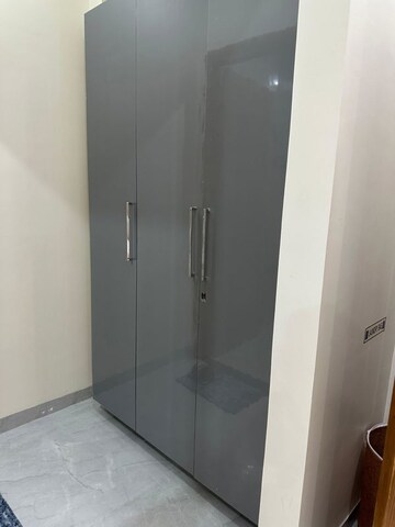 Building Lobby in 4 BHK Builder Floor at Uday Arden 45, Sector 45 – for Rent