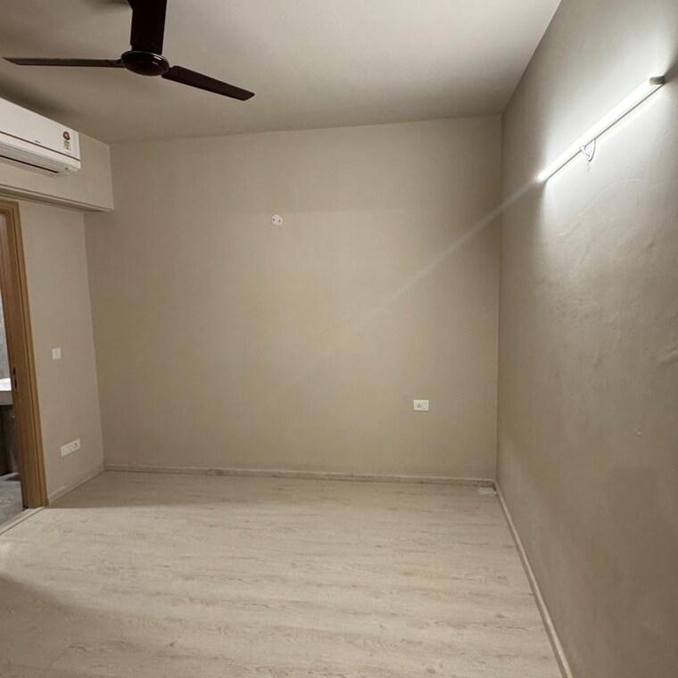 Room, m3m-65-avenue 3.5 Bedroom 2048 Sq.Ft. Apartment In Sector 65 Gurgaon 10028708