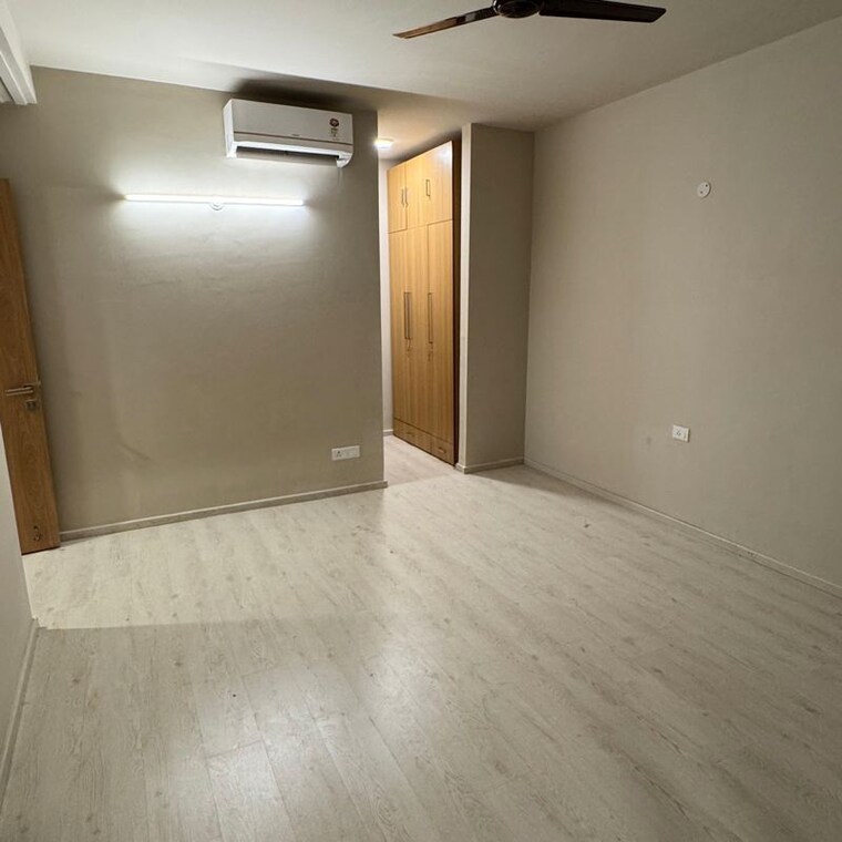 Room, m3m-65-avenue 3.5 Bedroom 2048 Sq.Ft. Apartment In Sector 65 Gurgaon 10028708