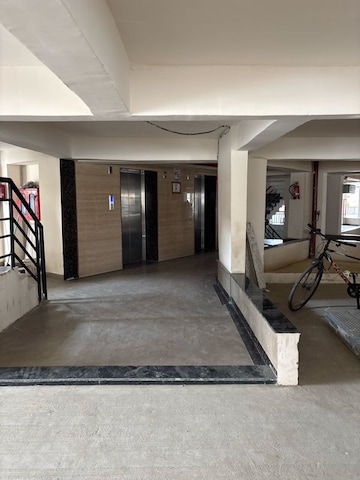 Lift in 2 BHK Apartment at Ratan Galaxy, Lalbagh – for Sale