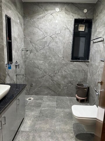 Bathroom in 4 BHK Builder Floor at Uday Arden 45, Sector 45 – for Rent
