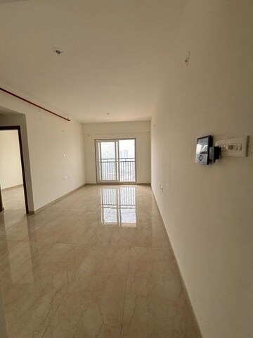2 BHK Apartment For Rent in Shapoorji Pallonji BKC 28, Bandra East