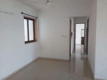 2 BHK Apartment For Sale in Rustomjee Elanza, Malad West