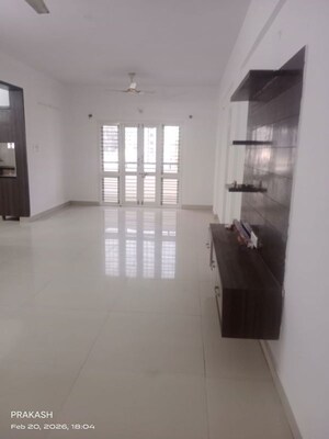 Room in 3 BHK Apartment at K K White Castle, Kadugodi – for Rent