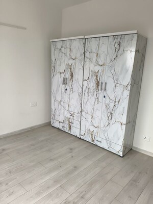 Room in 3 BHK Apartment at Shapoorji Pallonji Joyville Phase 2, Sector 102 – for Rent