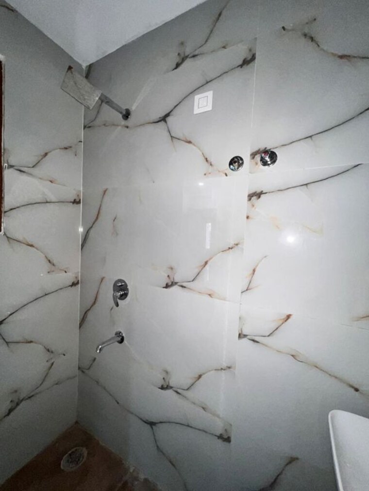 Bathroom, artique-uptown-skylla 3.5 Bedroom 2020 Sq.Ft. Apartment In International Airport Road Zirakpur 10028804
