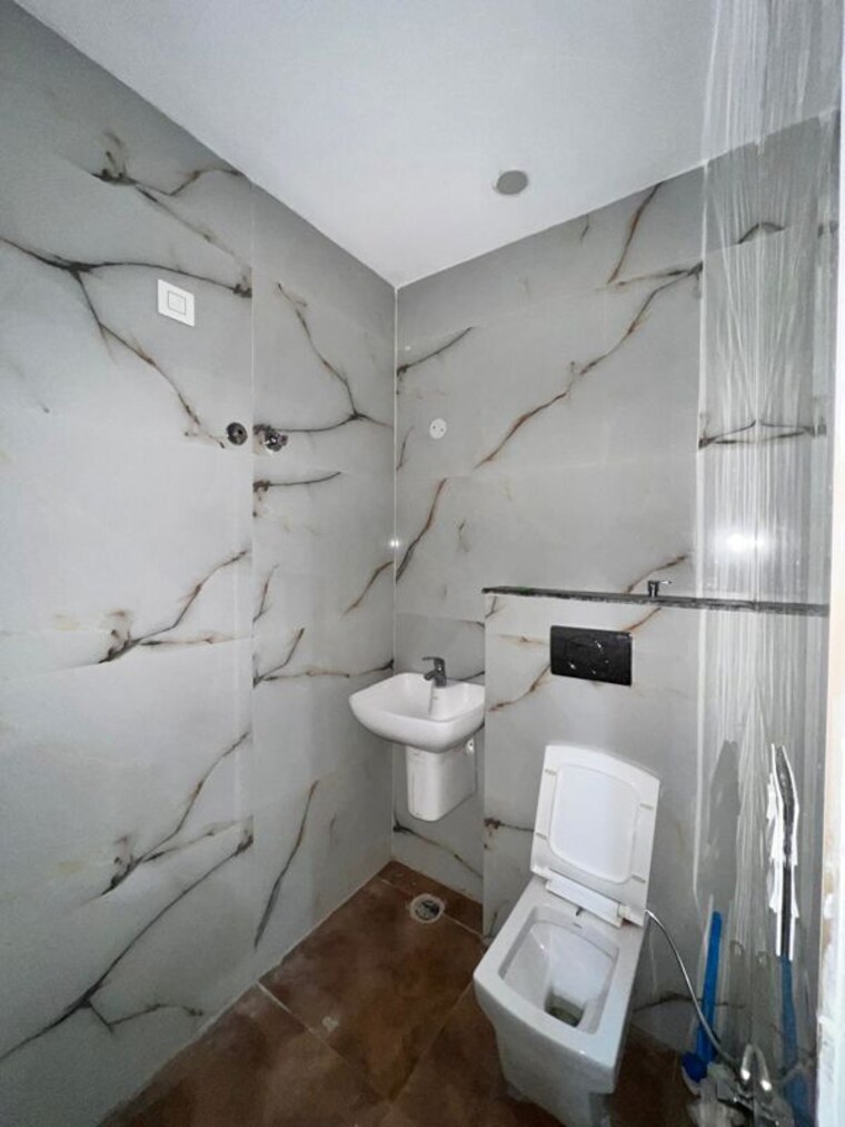 Bathroom, artique-uptown-skylla 3.5 Bedroom 2020 Sq.Ft. Apartment In International Airport Road Zirakpur 10028804