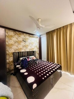 3.5 BHK + Servant Room Apartment For Rent in Artique Uptown Skylla
