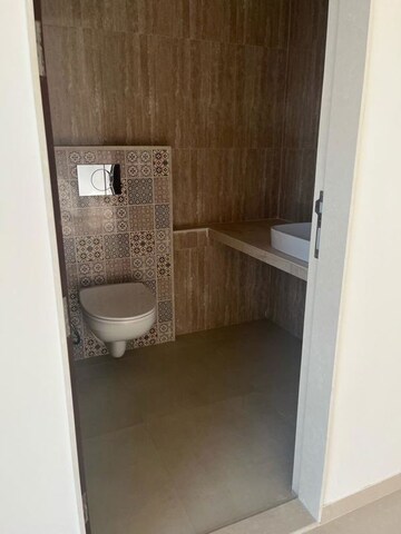 Bathroom in 5 BHK Apartment at Ahuja Towers, Prabhadevi – for Rent