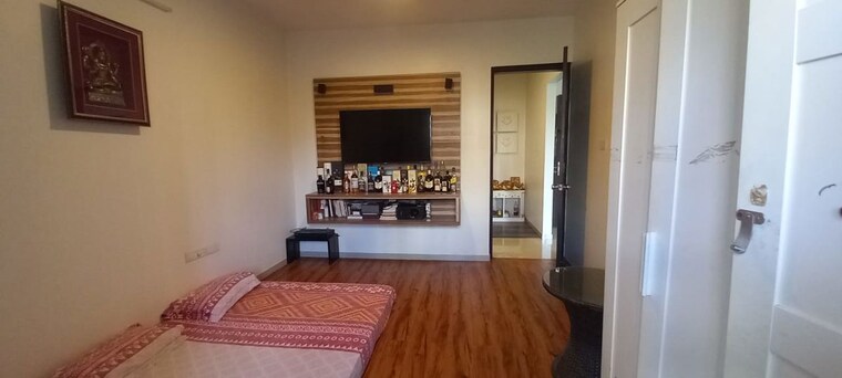 Bedroom, lokhandwala-octacrest 3 Bedroom 1200 Sq.Ft. Apartment In Kandivali East Mumbai 10028757
