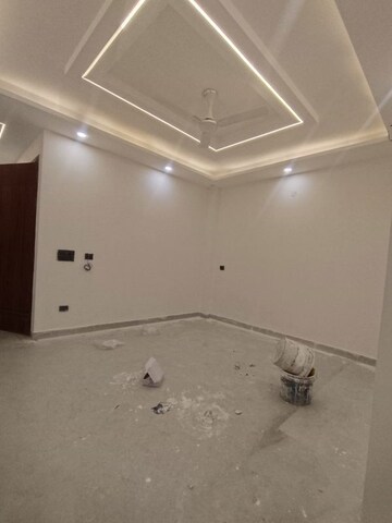 Room in 3 BHK Builder Floor at Malviya Nagar – for Sale