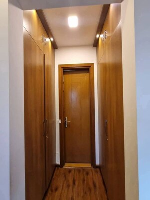 Furnished Amenities in 3 BHK Apartment at Saket – for Rent