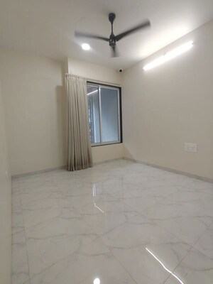 Room in 1 BHK Apartment at Matayshree Sunrise Towers, Ulhasnagar – for Sale