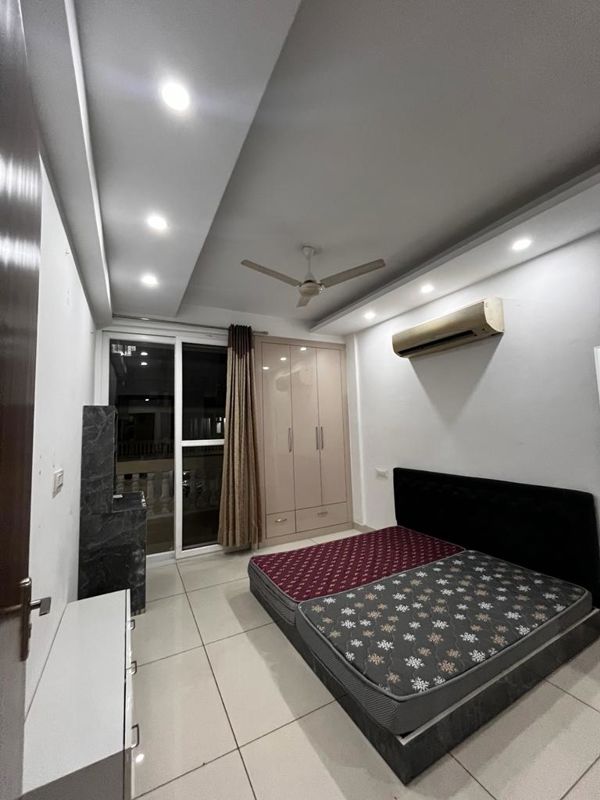 Studio+ Extra Room Apartment For Rent in Chandigarh Citi Center