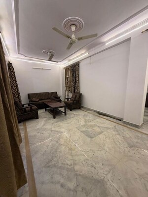Bedroom in 2 BHK Apartment at Saket – for Rent