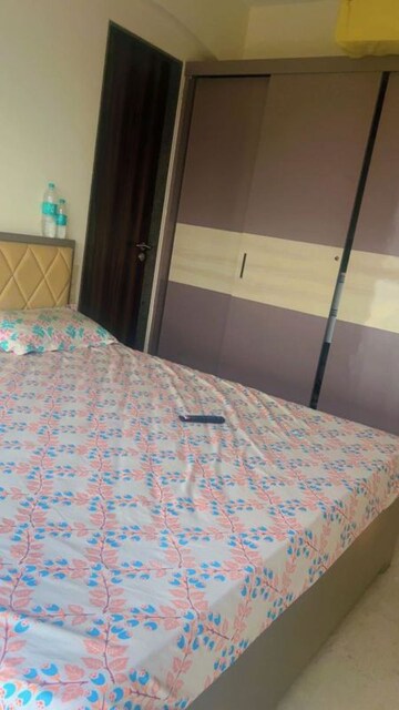 Bedroom in 2 BHK Apartment at Karachi Citizens CHS, Juhu – for Rent