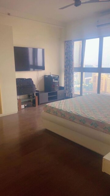 Bedroom in 2 BHK Apartment at Karachi Citizens CHS, Juhu – for Rent