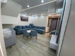 Master Bedroom in 1 BHK Apartment at Saket – for Rent