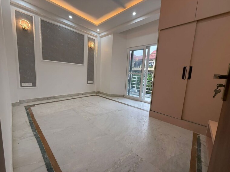 Room, uppal-southend 4 Bedroom 412 Sq.Yd. Builder Floor In Sector 49 Gurgaon 10029028