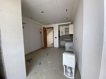 Bathroom in 1 BHK Apartment at Saket – for Rent