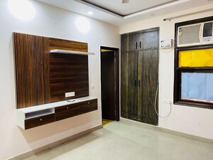 Building Lobby in 2.5 BHK Apartment at SRS Pearl Heights, Sector 87 – for Sale