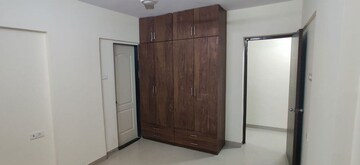 Room in 3 BHK Apartment at Bandra East – for Rent