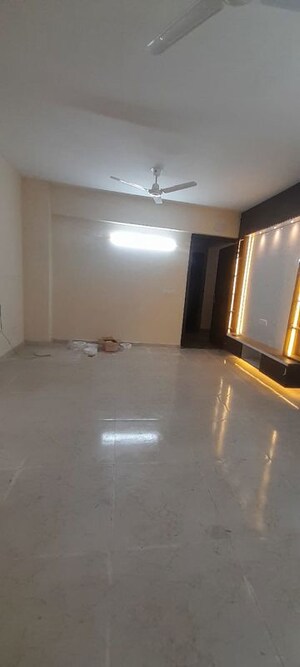 Room in 2 BHK Apartment at Signature Global The Millennia, Sector 37d – for Rent