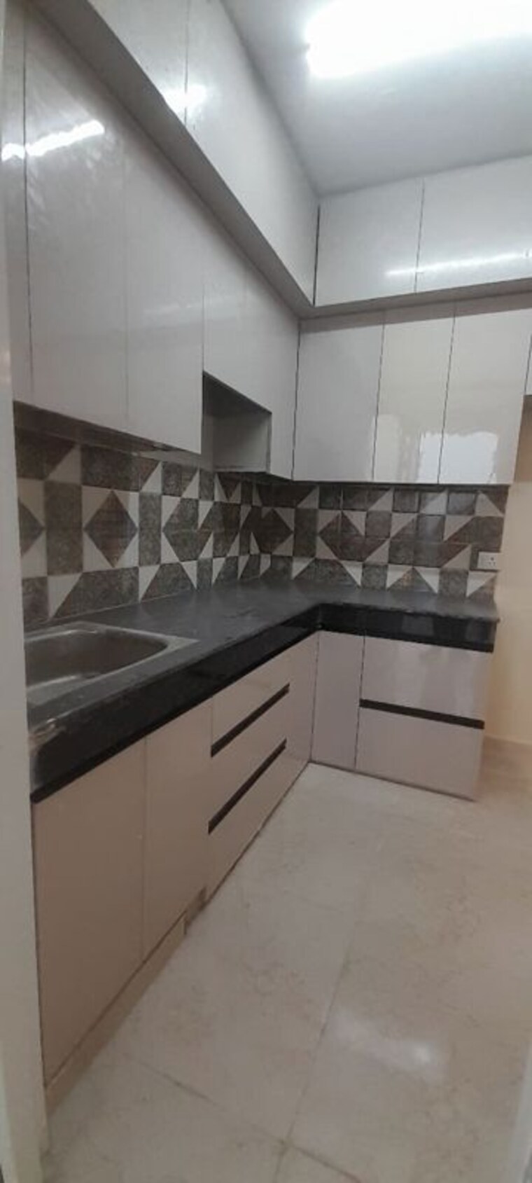 Kitchen, signature-global-the-millennia 2 Bedroom 645 Sq.Ft. Apartment In Sector 37d Gurgaon 10029109