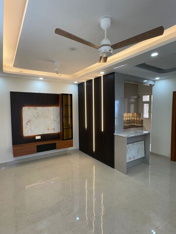 2 BHK Apartment For Rent in Signature Global The Millennia, Sector 37d
