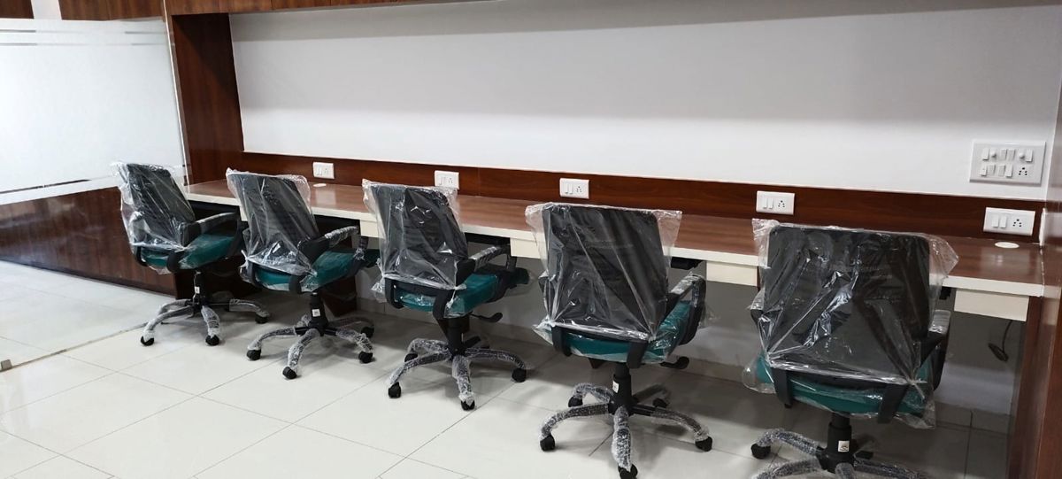 Office Space For Rent in Bodakdev