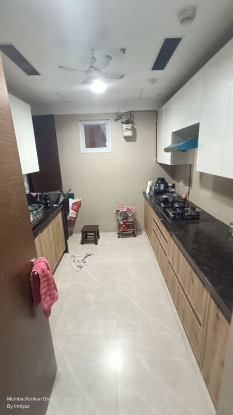 Kitchen, kohinoor-oceana 3 Bedroom 1200 Sq.Ft. Apartment In Dadar West Mumbai 10029106