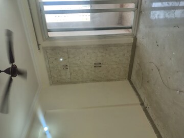 2 BHK Apartment For Rent in Amrapali Riverview, Amrapali Leisure Valley