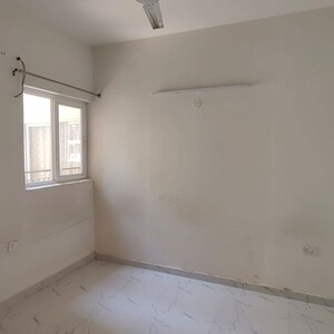 Room in 3 BHK Apartment at Pivotal Paradise, Sector 62 – for Rent