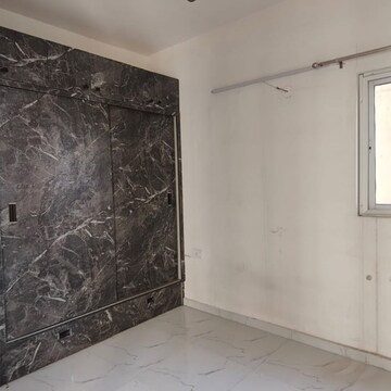 Room in 3 BHK Apartment at Pivotal Paradise, Sector 62 – for Rent